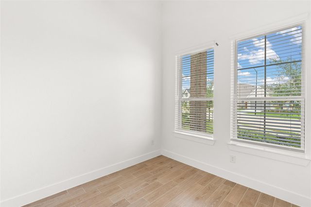 620 Deep Sands Drive, Waller, TX 77447