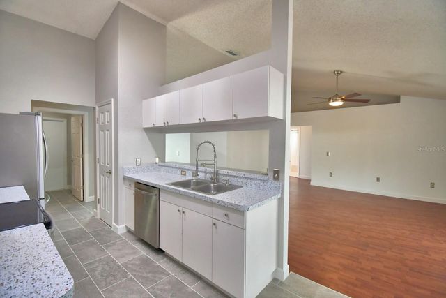 511 HEATHER GLEN DRIVE, Winter Haven, FL 33884