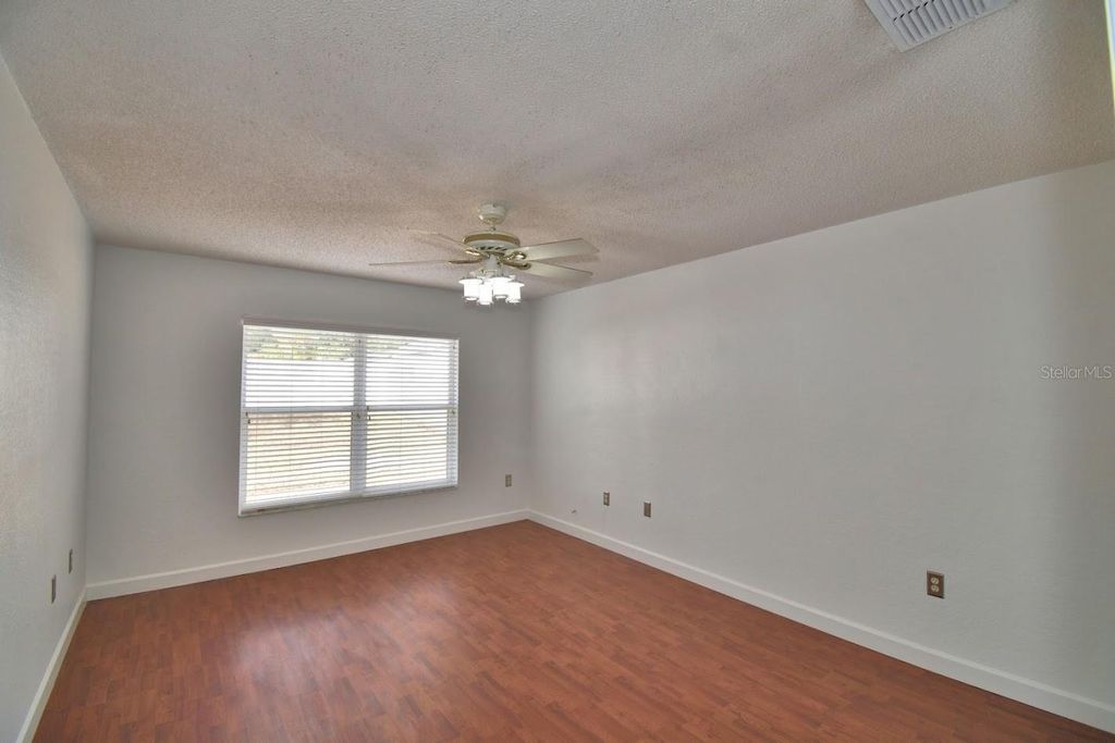 Image 19 of property listing at 511 HEATHER GLEN DRIVE, Winter Haven, FL 33884