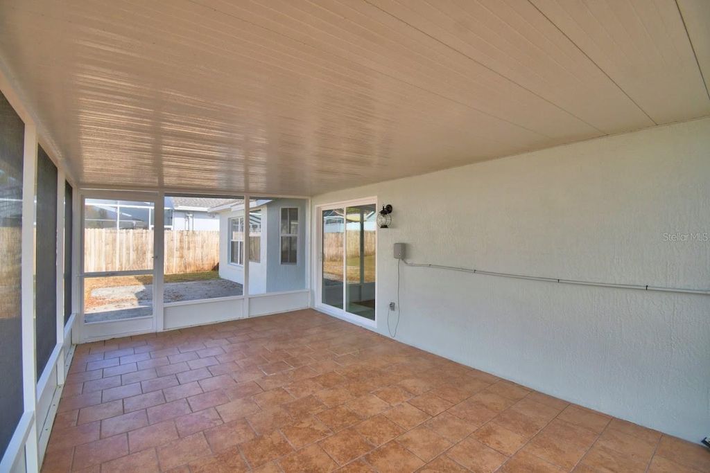 Image 26 of property listing at 511 HEATHER GLEN DRIVE, Winter Haven, FL 33884