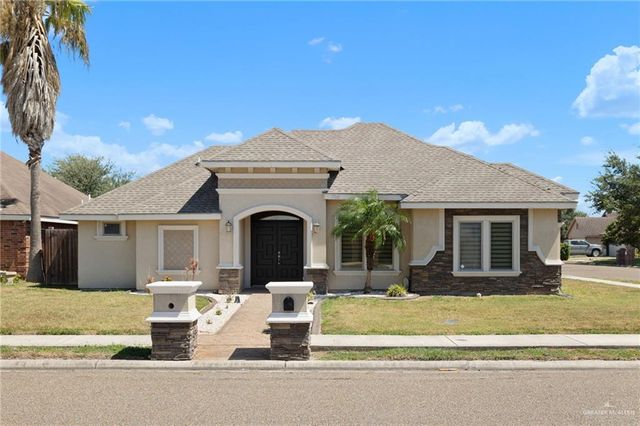 705 E Arapaho Avenue, Pharr, TX 78577