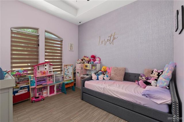 705 E Arapaho Avenue, Pharr, TX 78577