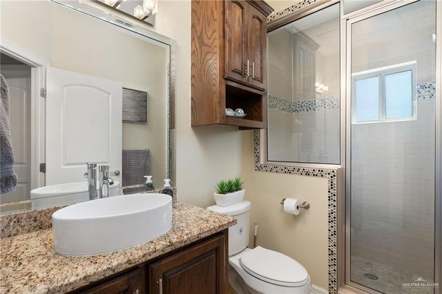 705 E Arapaho Avenue, Pharr, TX 78577