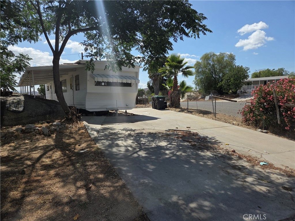 Image 2 of property listing at 22509 Carter, Perris, CA 92570