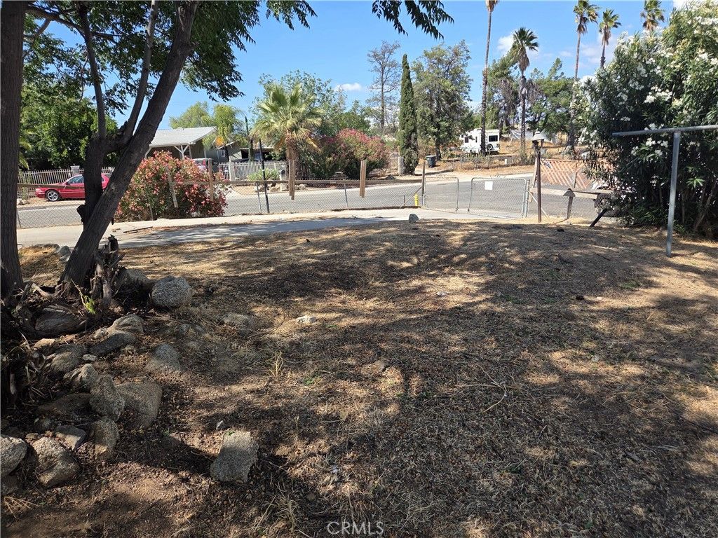 Image 4 of property listing at 22509 Carter, Perris, CA 92570