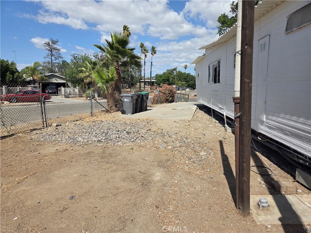 Image 7 of property listing at 22509 Carter, Perris, CA 92570