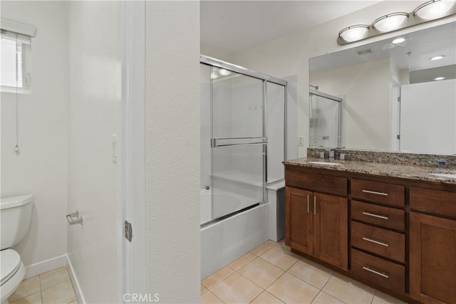 21301 Erwin Street 351, Woodland Hills, CA 91367