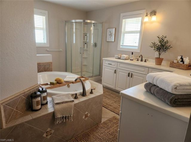 3417 19th ST SW, Lehigh Acres, FL 33976