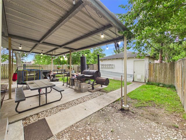 3205 Ohio Street, Baytown, TX 77520