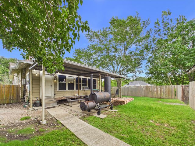 3205 Ohio Street, Baytown, TX 77520