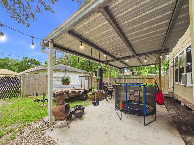 3205 Ohio Street, Baytown, TX 77520