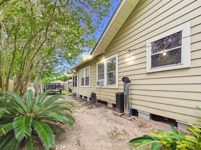 3205 Ohio Street, Baytown, TX 77520