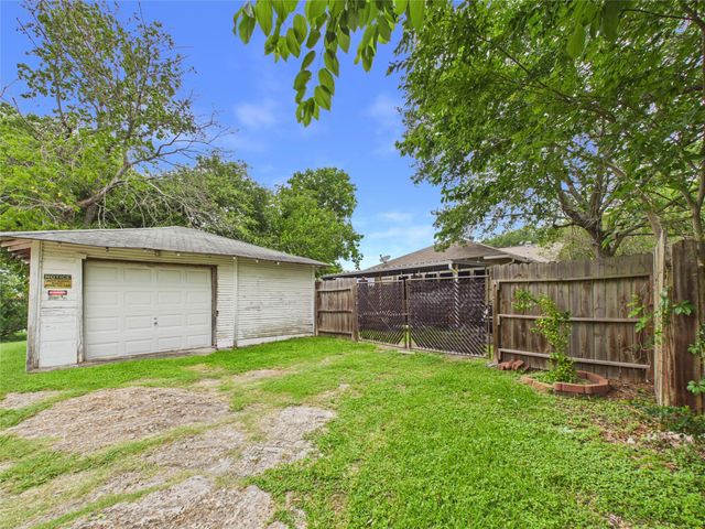 3205 Ohio Street, Baytown, TX 77520