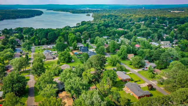 411 Hillcrest Drive, Heber Springs, AR 72543