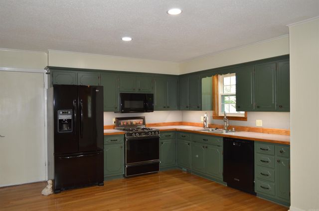 411 Hillcrest Drive, Heber Springs, AR 72543