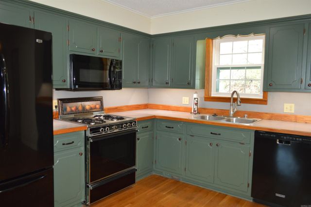 411 Hillcrest Drive, Heber Springs, AR 72543