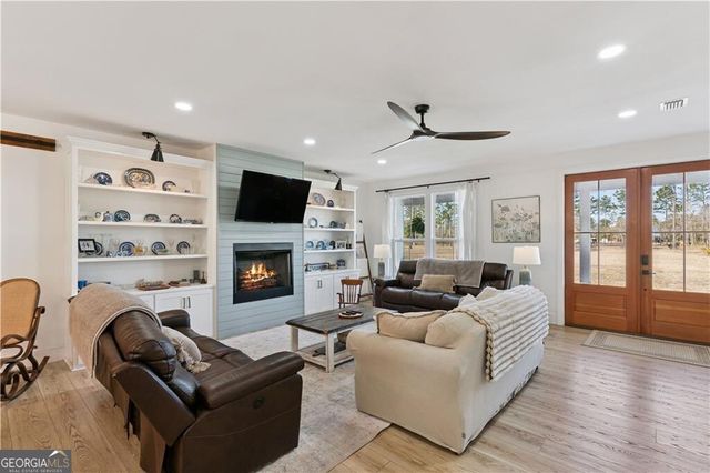 1757 McIntosh Trail SE, Townsend, GA 31331