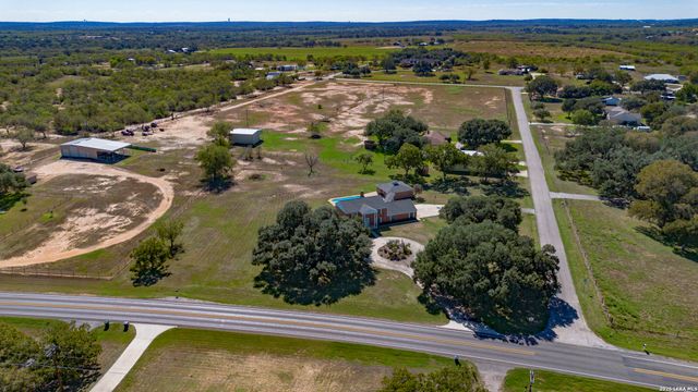 1301 Fm 477, Seguin, TX 78155