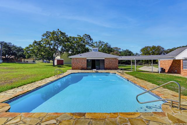 1301 Fm 477, Seguin, TX 78155