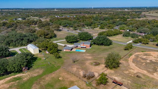1301 Fm 477, Seguin, TX 78155