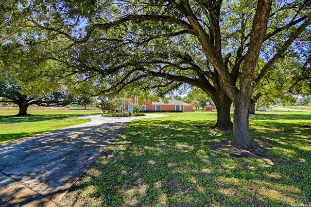 1301 Fm 477, Seguin, TX 78155