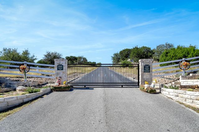 1500 Kemp Hills DR, Austin, TX 78737
