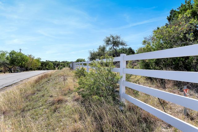 1500 Kemp Hills DR, Austin, TX 78737