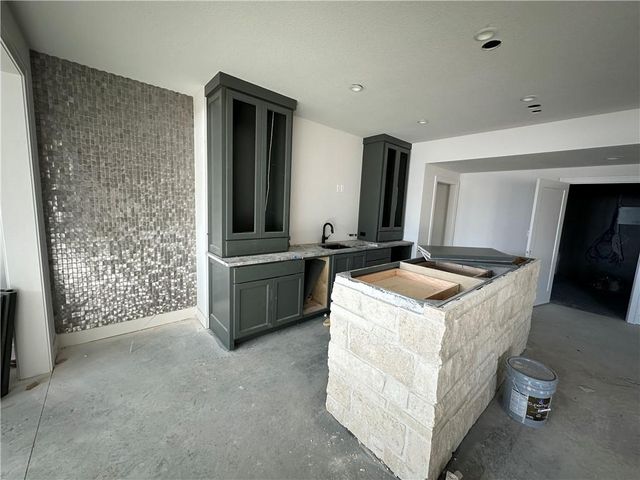 12605 W 170th Street, Overland Park, KS 66221