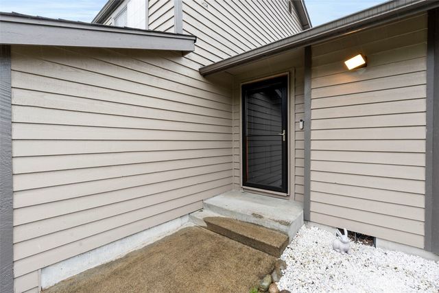 3733 Golden Eagle Loop, Olympia, WA 98513