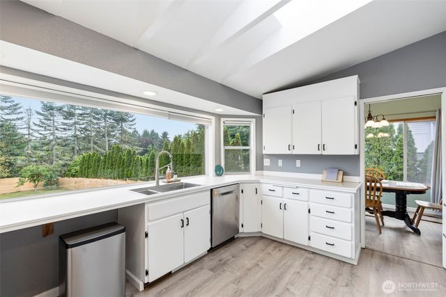 3733 Golden Eagle Loop, Olympia, WA 98513