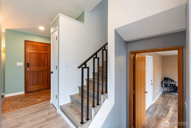 3733 Golden Eagle Loop, Olympia, WA 98513