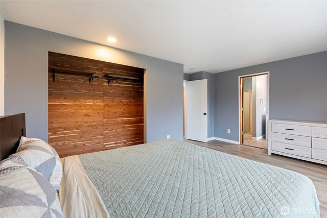 3733 Golden Eagle Loop, Olympia, WA 98513