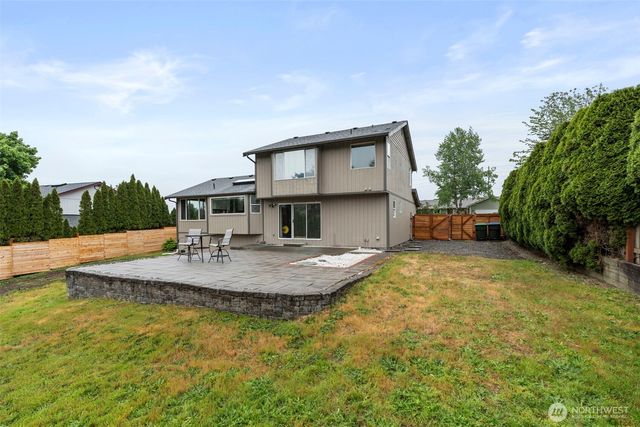 3733 Golden Eagle Loop, Olympia, WA 98513