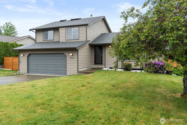 3733 Golden Eagle Loop, Olympia, WA 98513