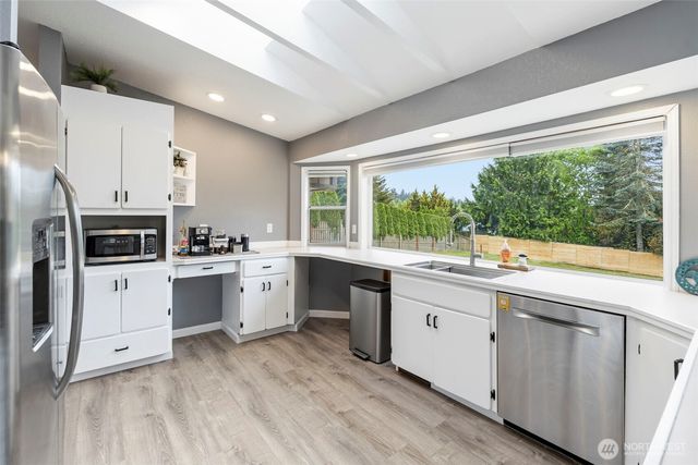 3733 Golden Eagle Loop, Olympia, WA 98513