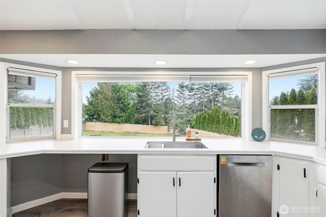 3733 Golden Eagle Loop, Olympia, WA 98513