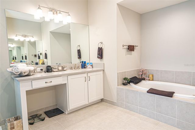 5013 SEVILLA SHORES DRIVE, Wimauma, FL 33598