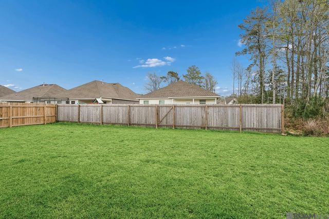 75420 Victoria Dr, Covington, LA 70435