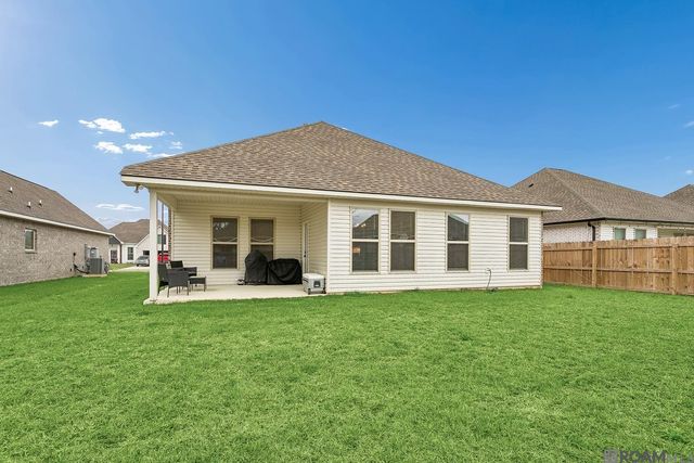 75420 Victoria Dr, Covington, LA 70435