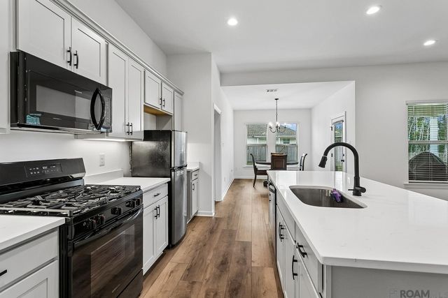 75420 Victoria Dr, Covington, LA 70435