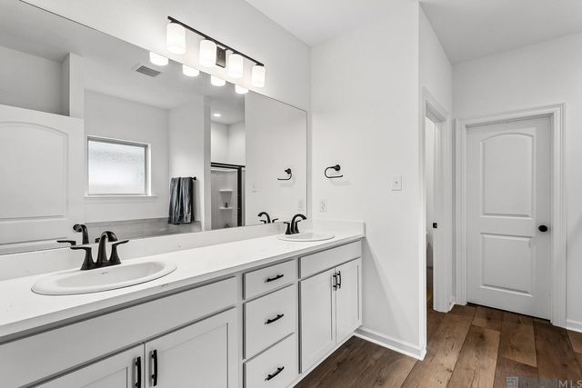 75420 Victoria Dr, Covington, LA 70435