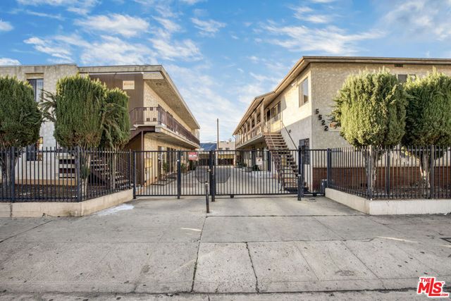 5516 Virginia Avenue, Los Angeles, CA 90038