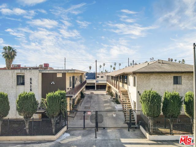 5516 Virginia Avenue, Los Angeles, CA 90038