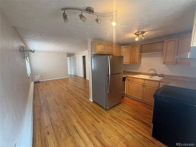 1063 N Clarkson Street 8, Denver, CO 80218