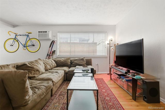 1063 N Clarkson Street 8, Denver, CO 80218