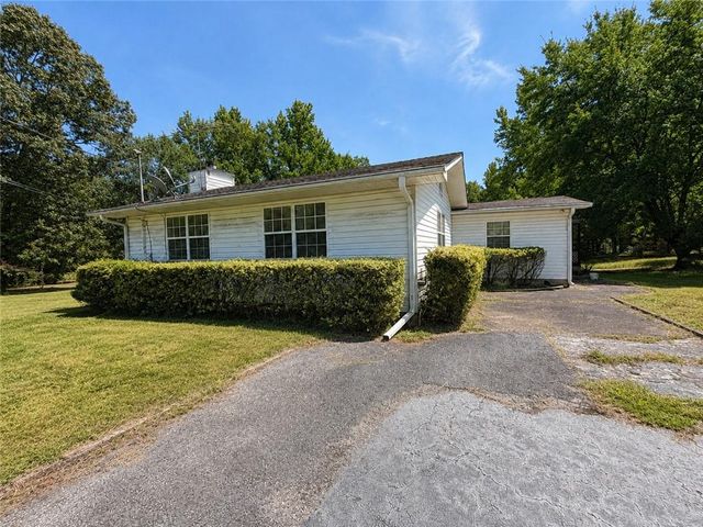 335 Springdale Road, Stockbridge, GA 30281
