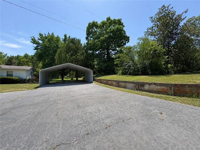 335 Springdale Road, Stockbridge, GA 30281