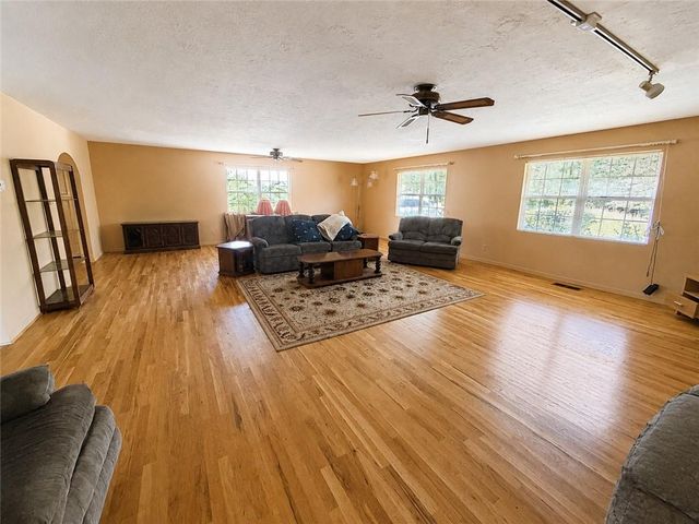 335 Springdale Road, Stockbridge, GA 30281