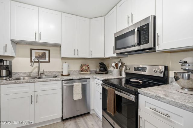 3591 KERNAN Boulevard S 812, Jacksonville, FL 32224