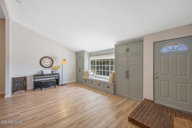 1267 Calle Olmo, Thousand Oaks, CA 91360